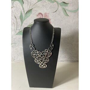 NY Silver Tone Statement Necklace With Geometric Scroll Flower Design